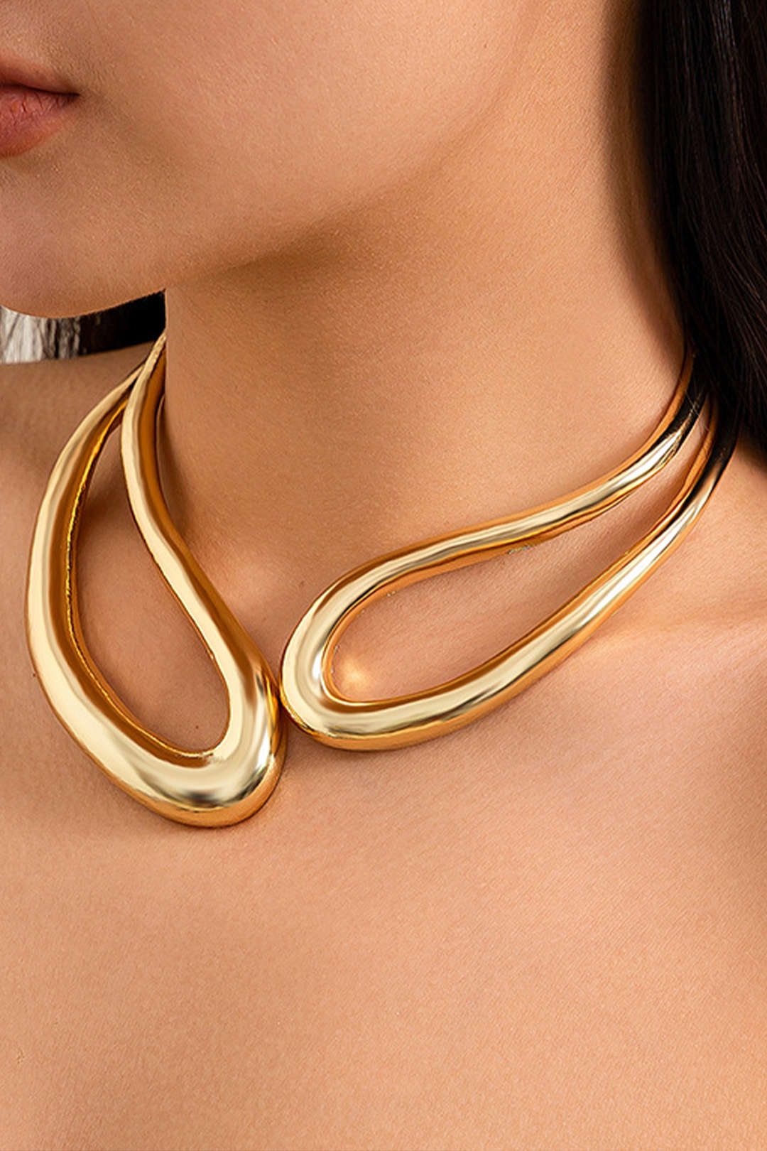 Asymmetrische ketting met uitsnijding