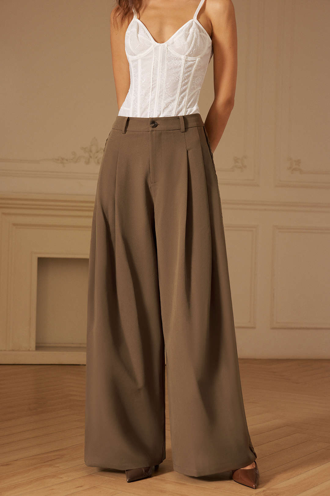 Alma - Effen broek met wijde pijpen