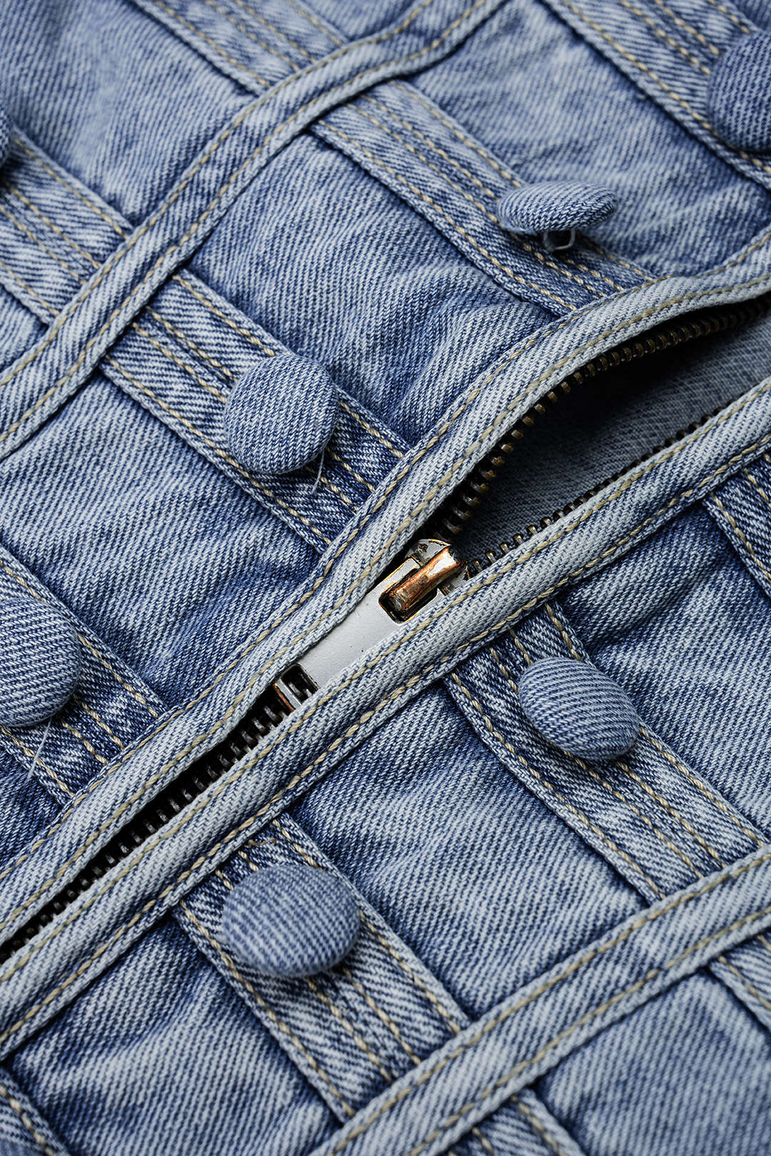 Denim jasje met knoopjes en rits