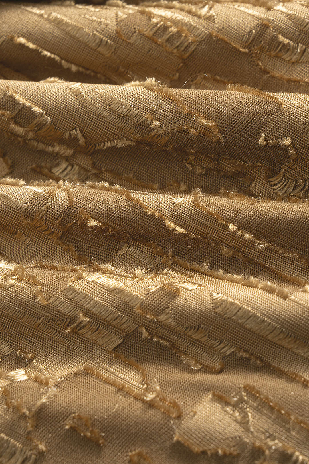 Metallic ripped body met knoopjes en lange mouwen