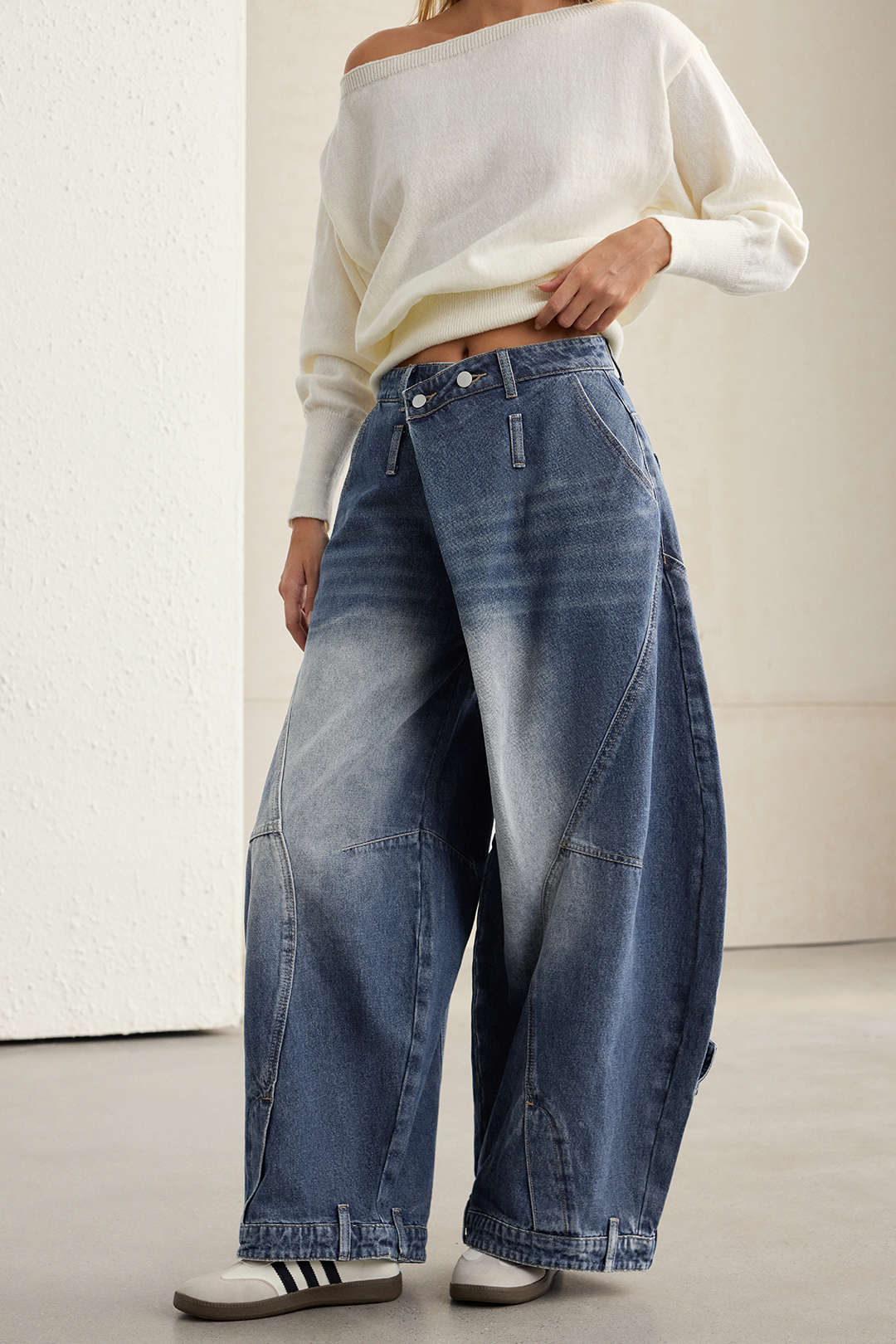 Verwassen jeans met hoge taille en ballonmodel