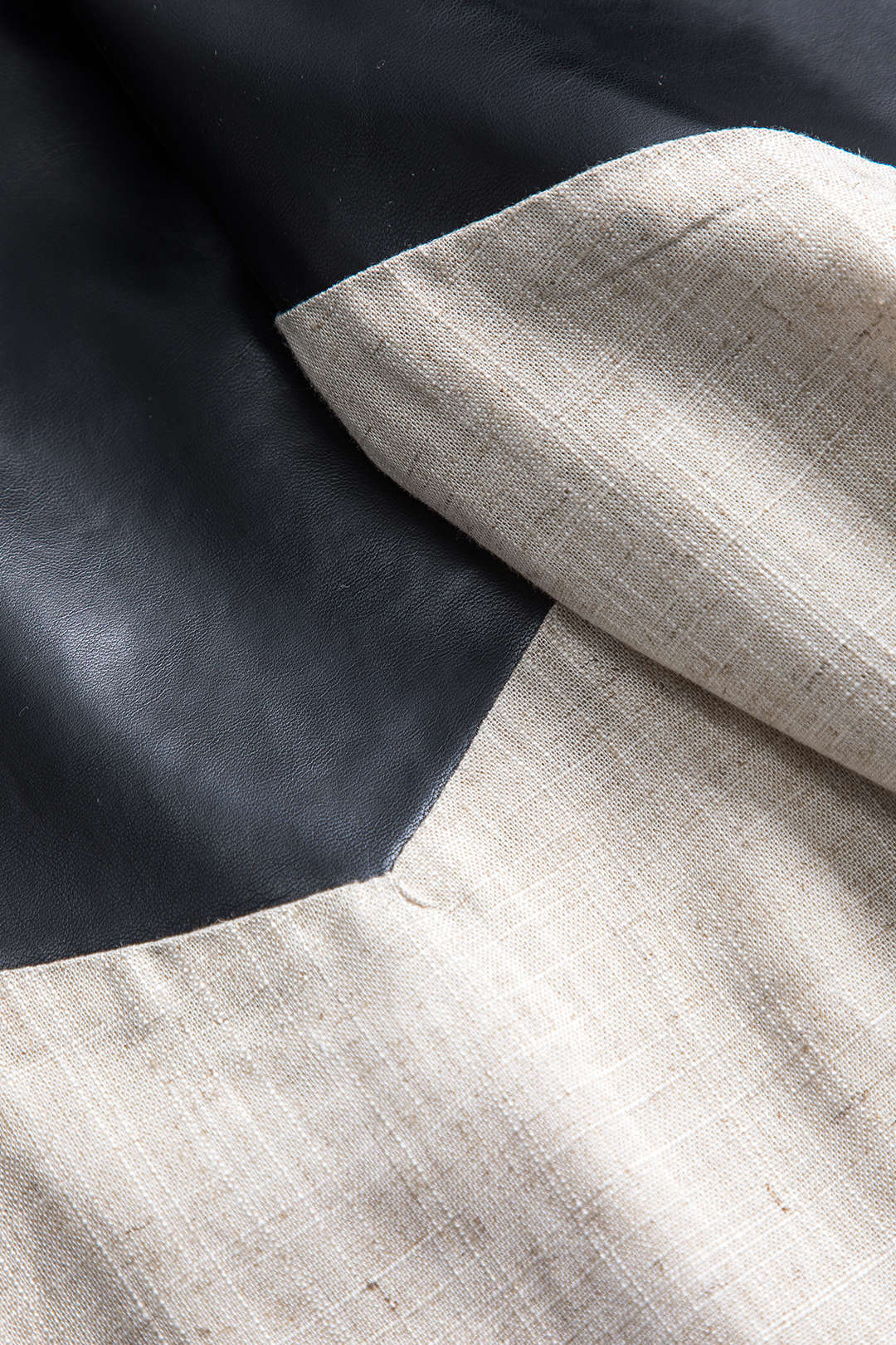 Leren-look linnen pantalon met hoge taille
