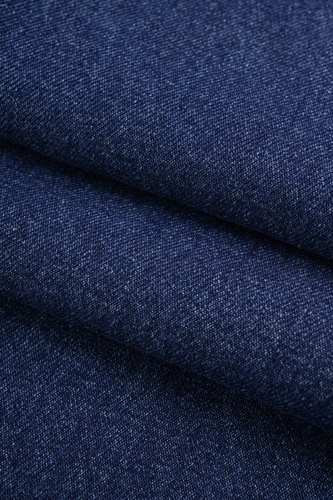 Jeans met knoopjes, hoge taille en split