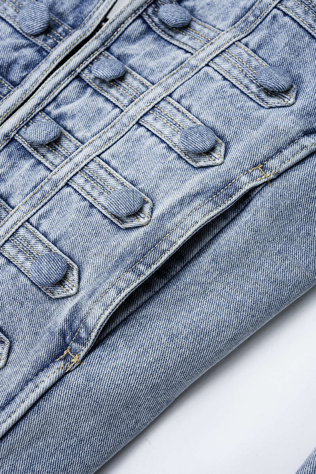 Denim jasje met knoopjes en rits