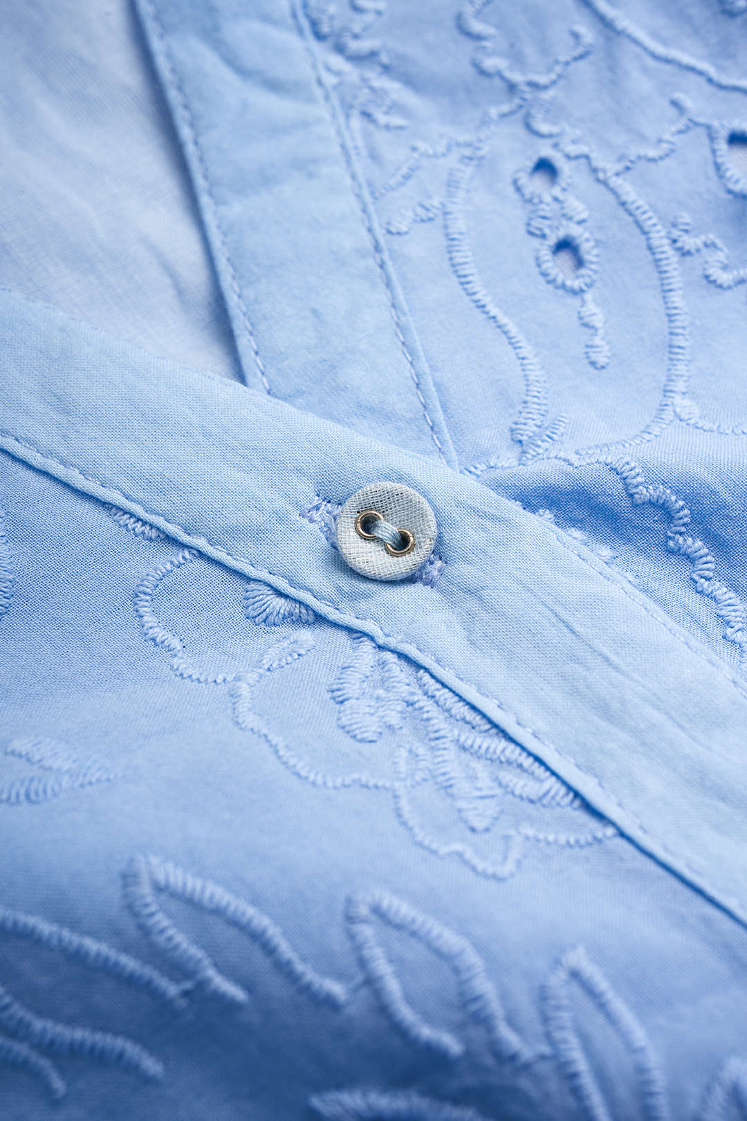 Minijurk met borduursel, V-hals en riem