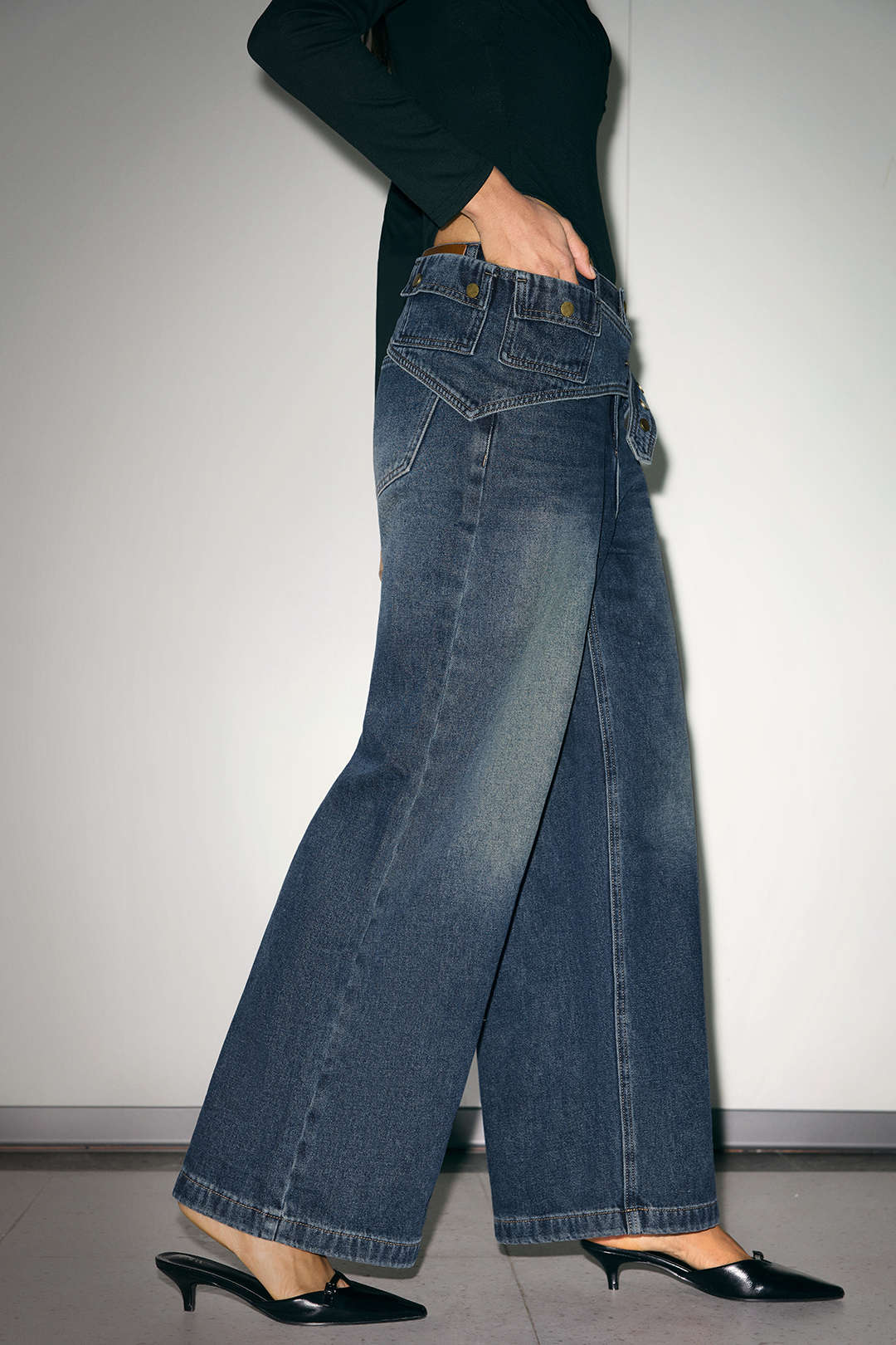 Selin - Asymmetrische jeans met wijde pijpen