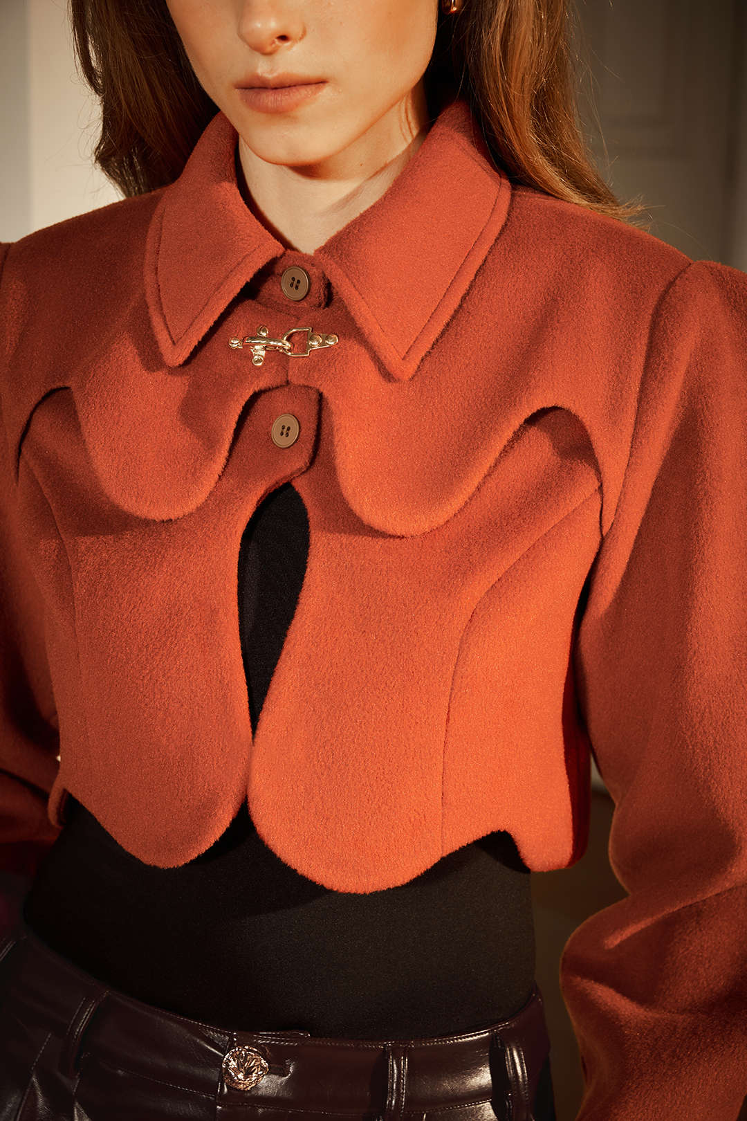 Cropped jasje met revers