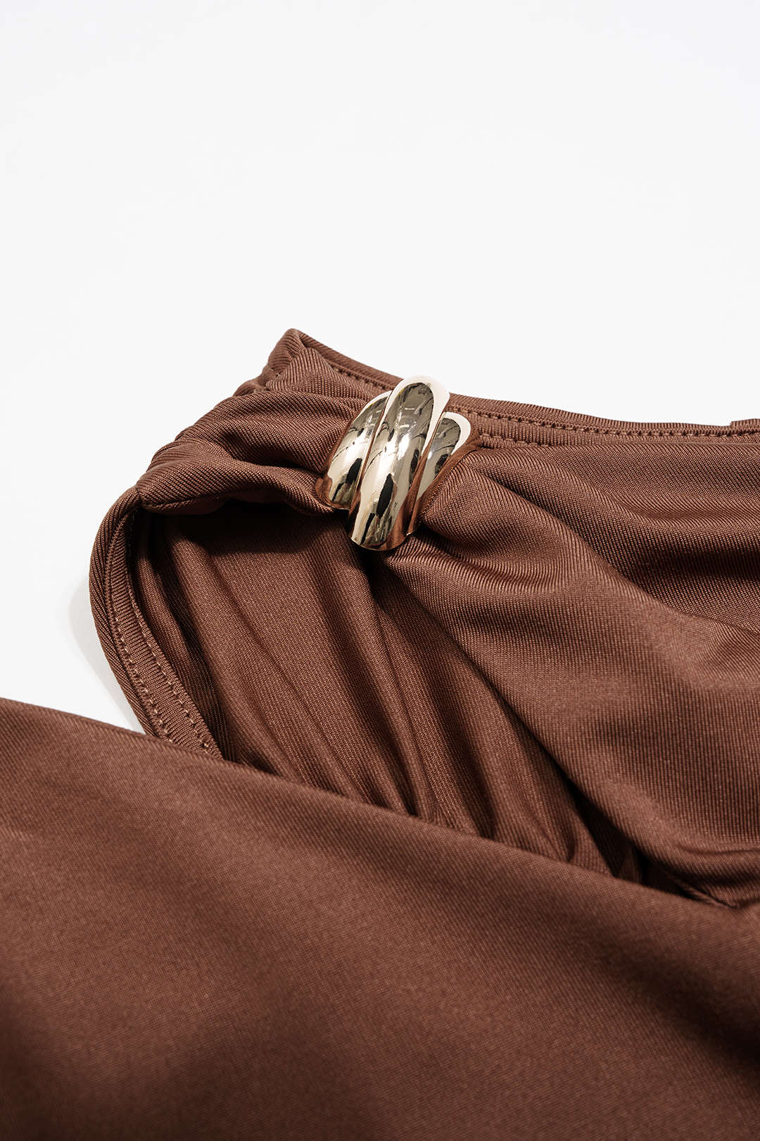 Noa - Asymmetrische minijurk met ruches en lange mouwen