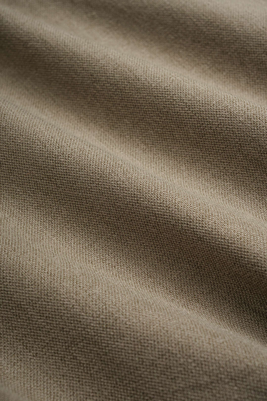 Metallic blazer met reverskraag, knoopjes en smokwerk