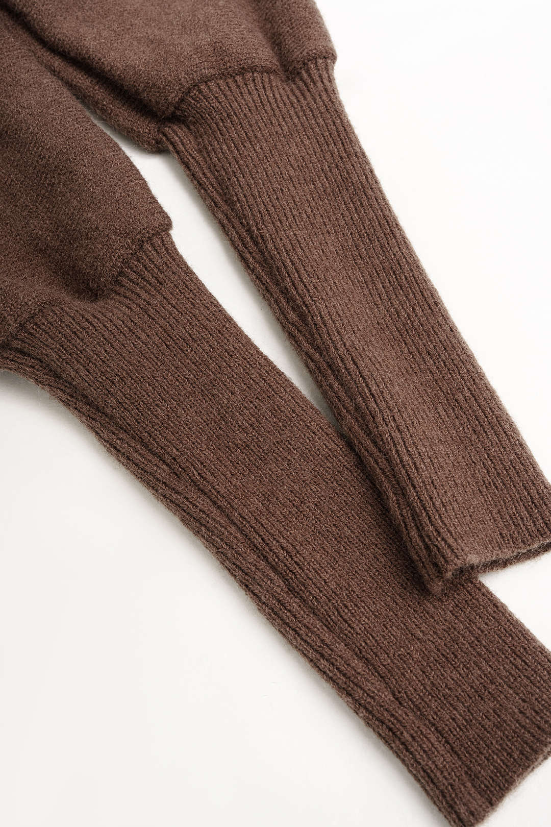 Gebreid vest met V-hals en lange mouwen