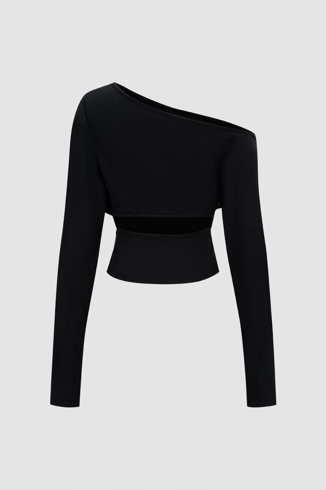 Asymmetrische top met uitsnijding, ruches en lange mouwen