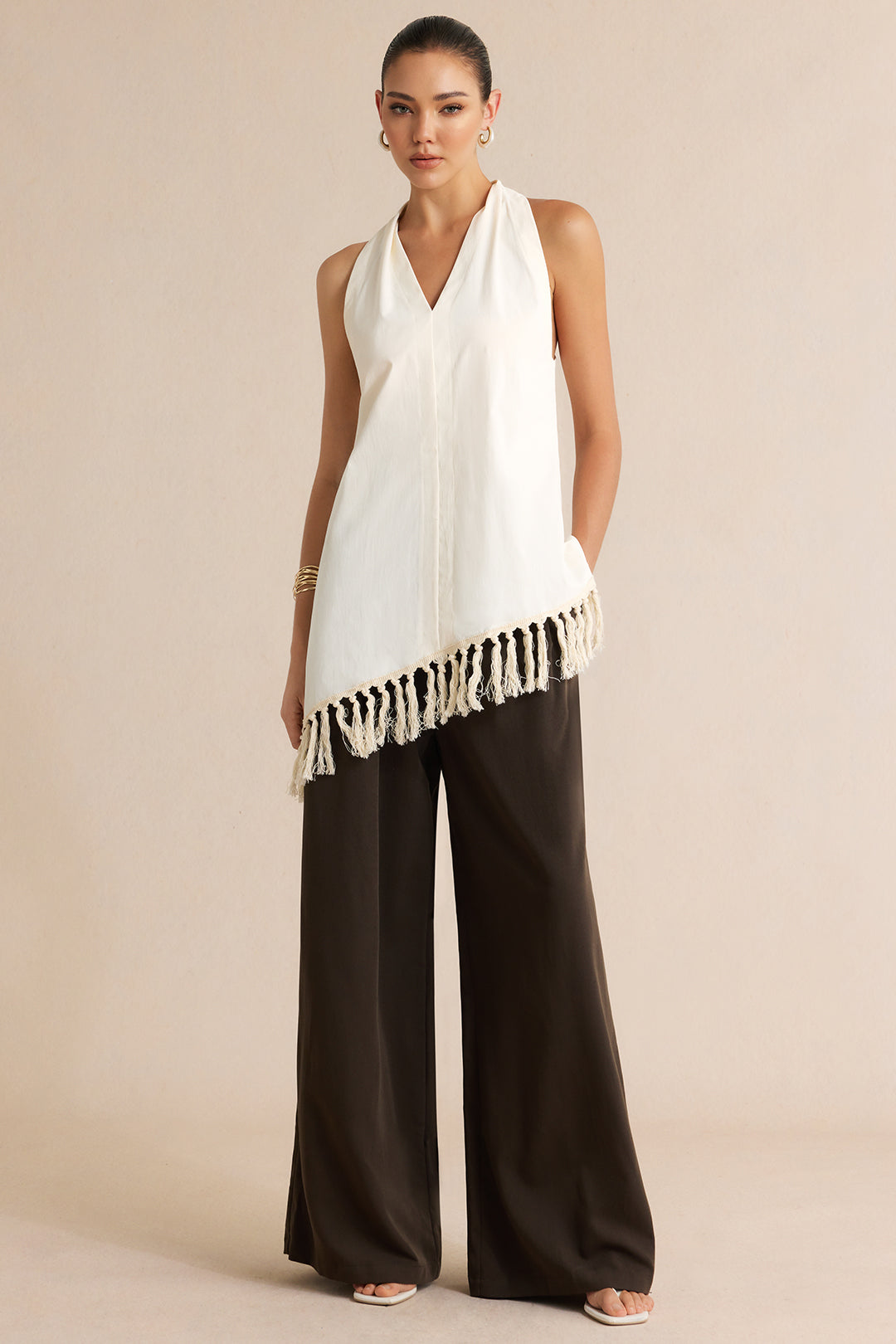 Asymmetrische tanktop met halternek, V-hals en franjes