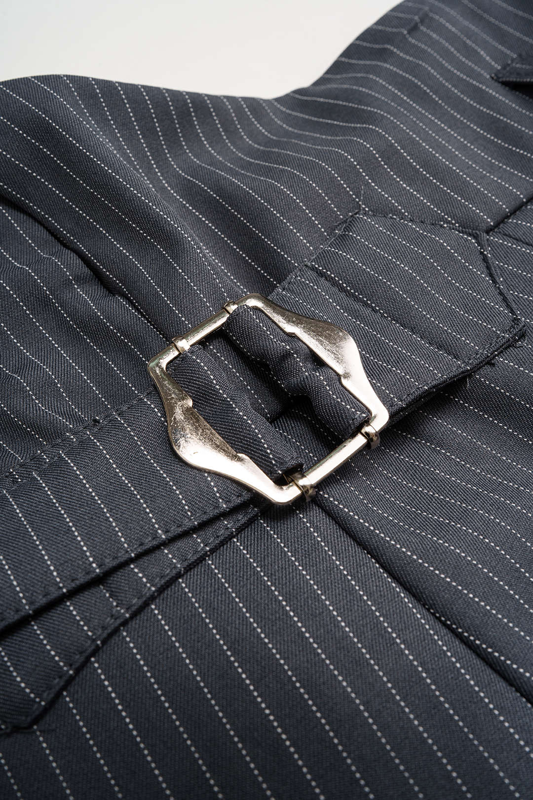 Gestreepte broek met borduursel en hoge taille