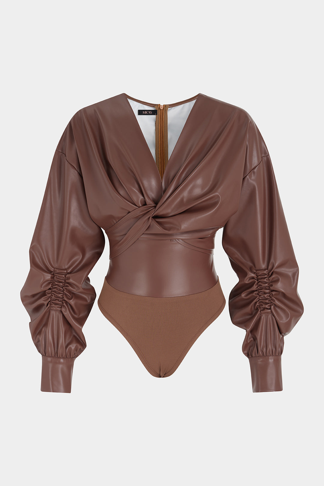 Leren-look patchwork body met gedraaid detail en knoopdetail