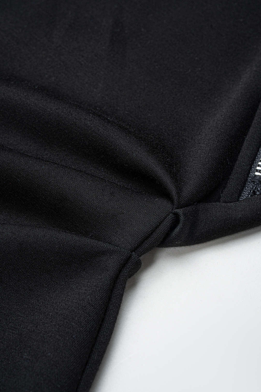 Sweater met ronde hals, rits en lange mouwen
