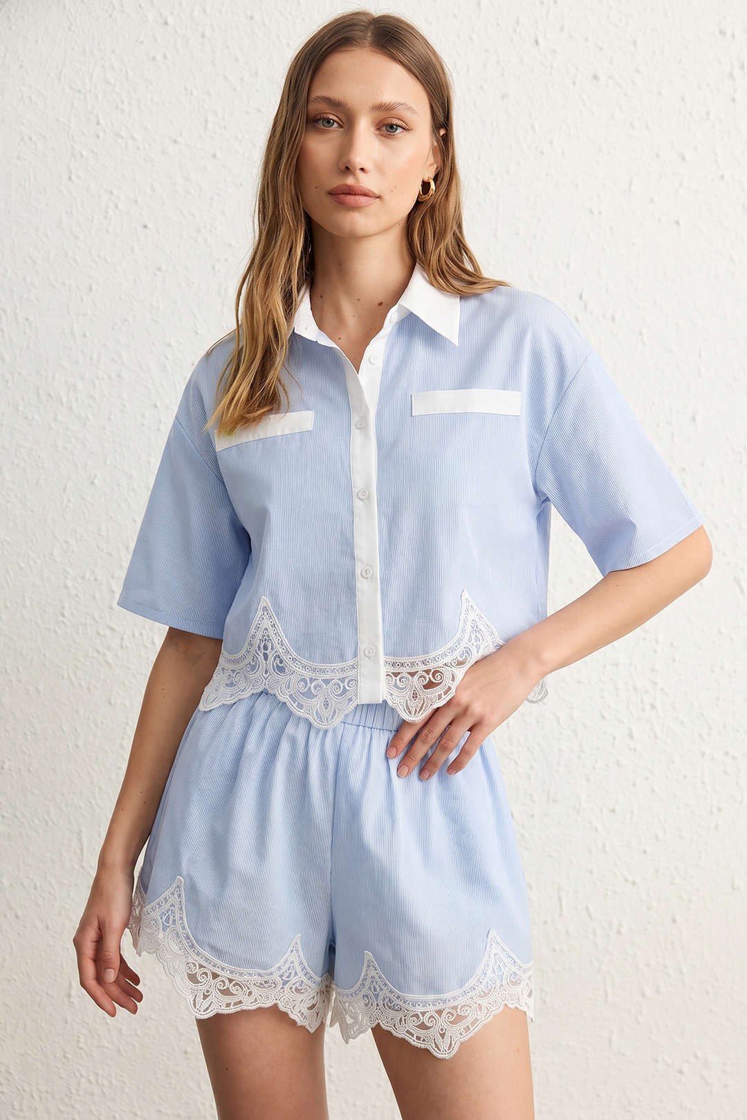 Gestreepte patchwork short met kant
