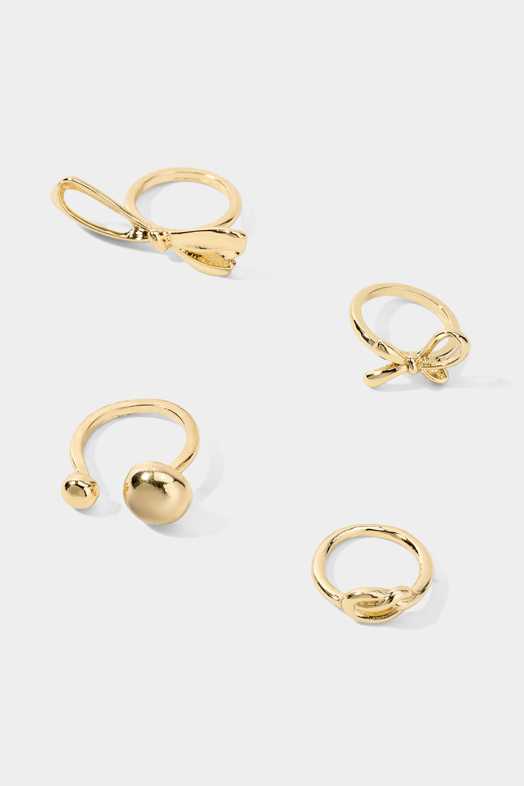 Geometrische ringen met strik
