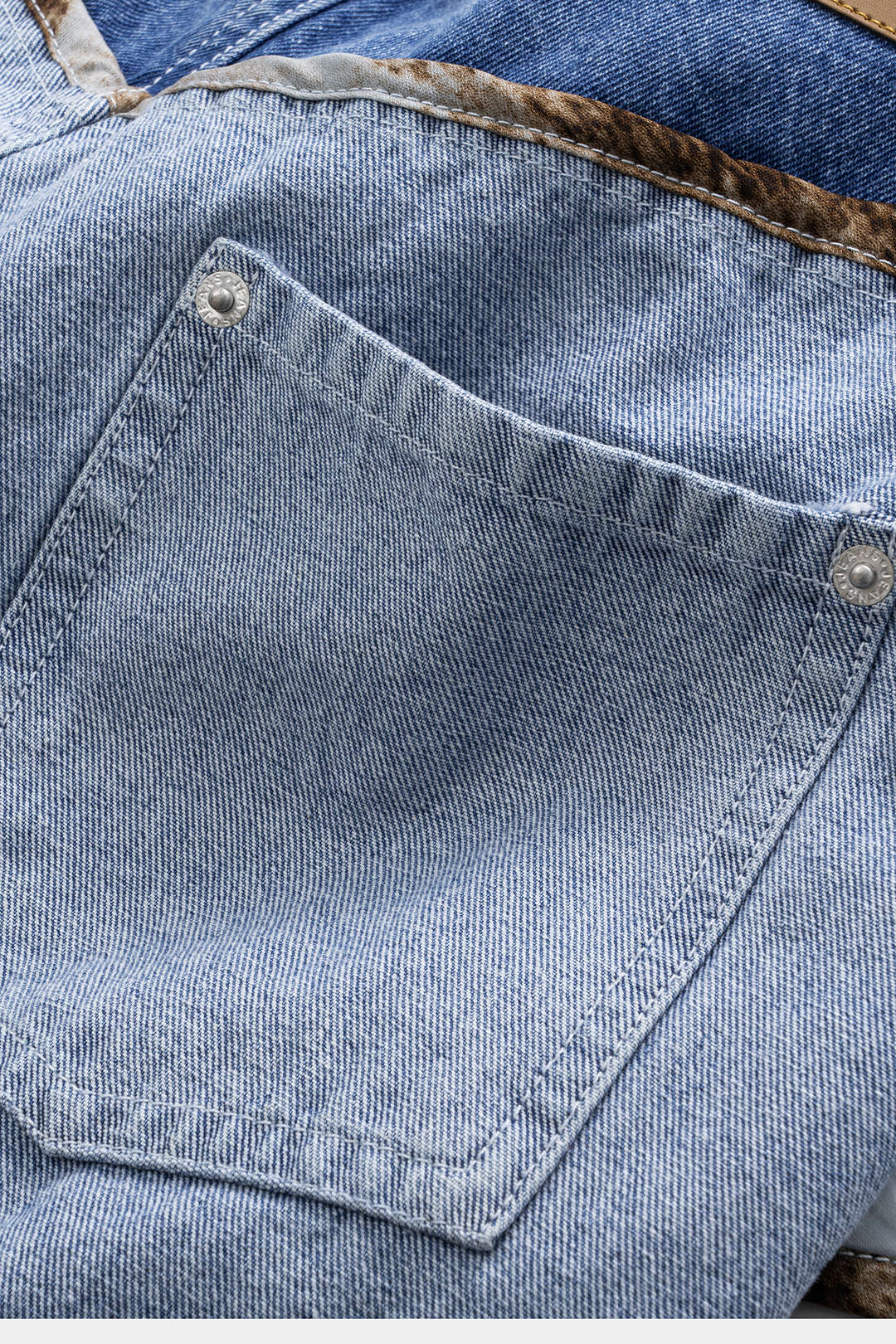 Jeans met ruches, zakken en wijde pijpen