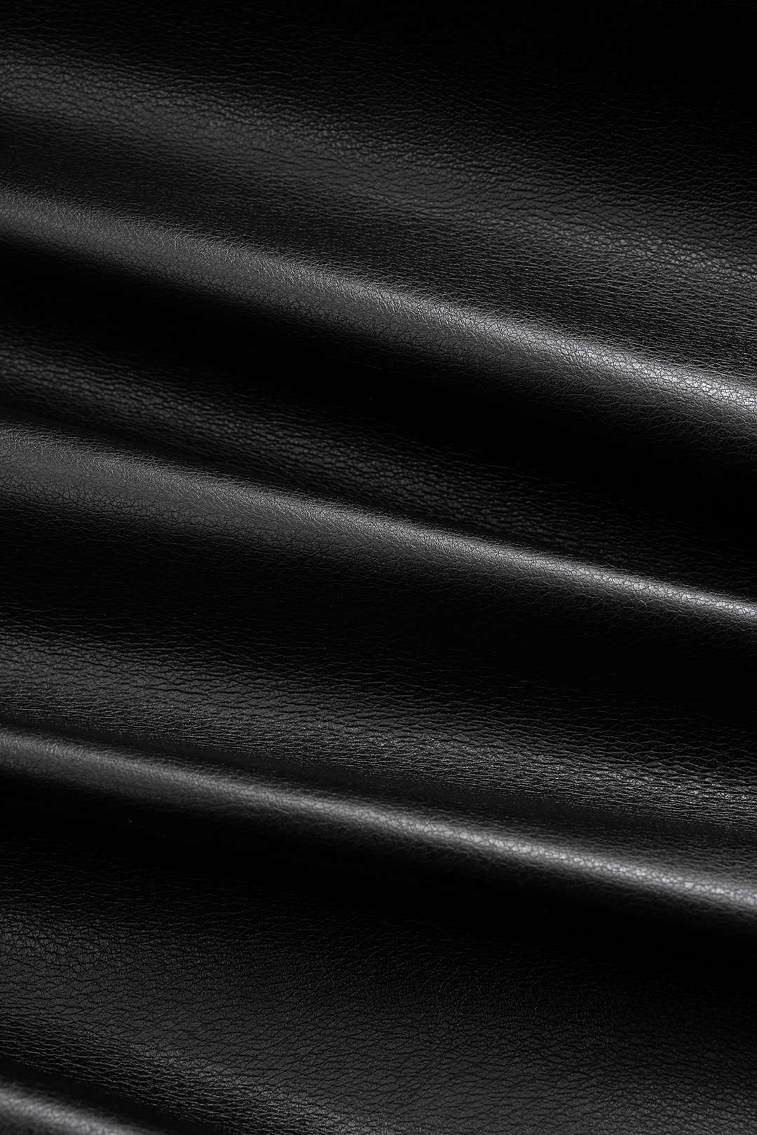 Leren-look metallic minijurk met ruches en één schouder