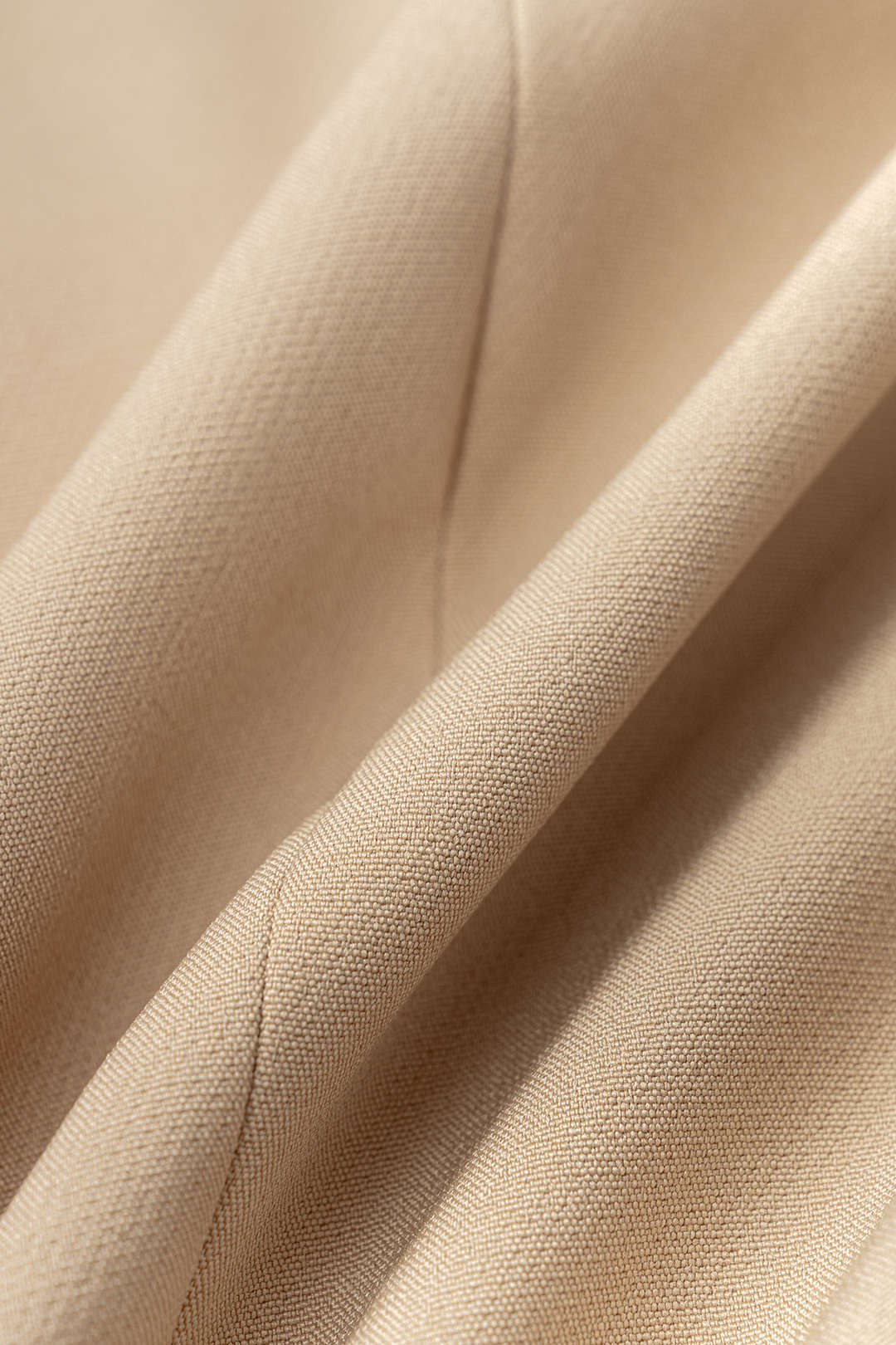 Metallic gilet met reverskraag, V-hals en knoopjes