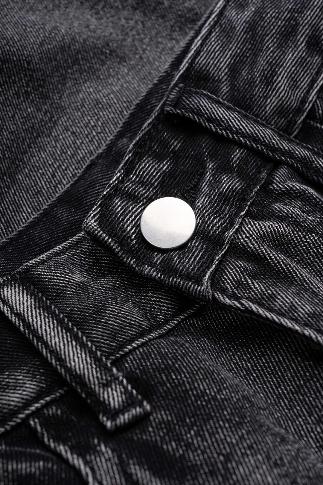 Asymmetrische jeans met zakken en wijde pijpen