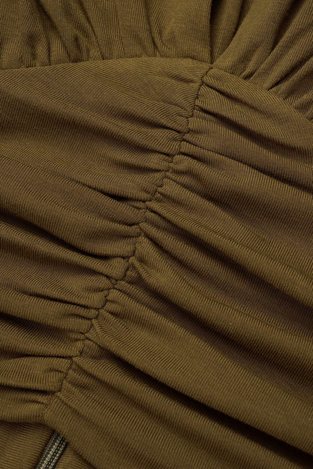 T-shirt met V-hals, ruches en lange mouwen