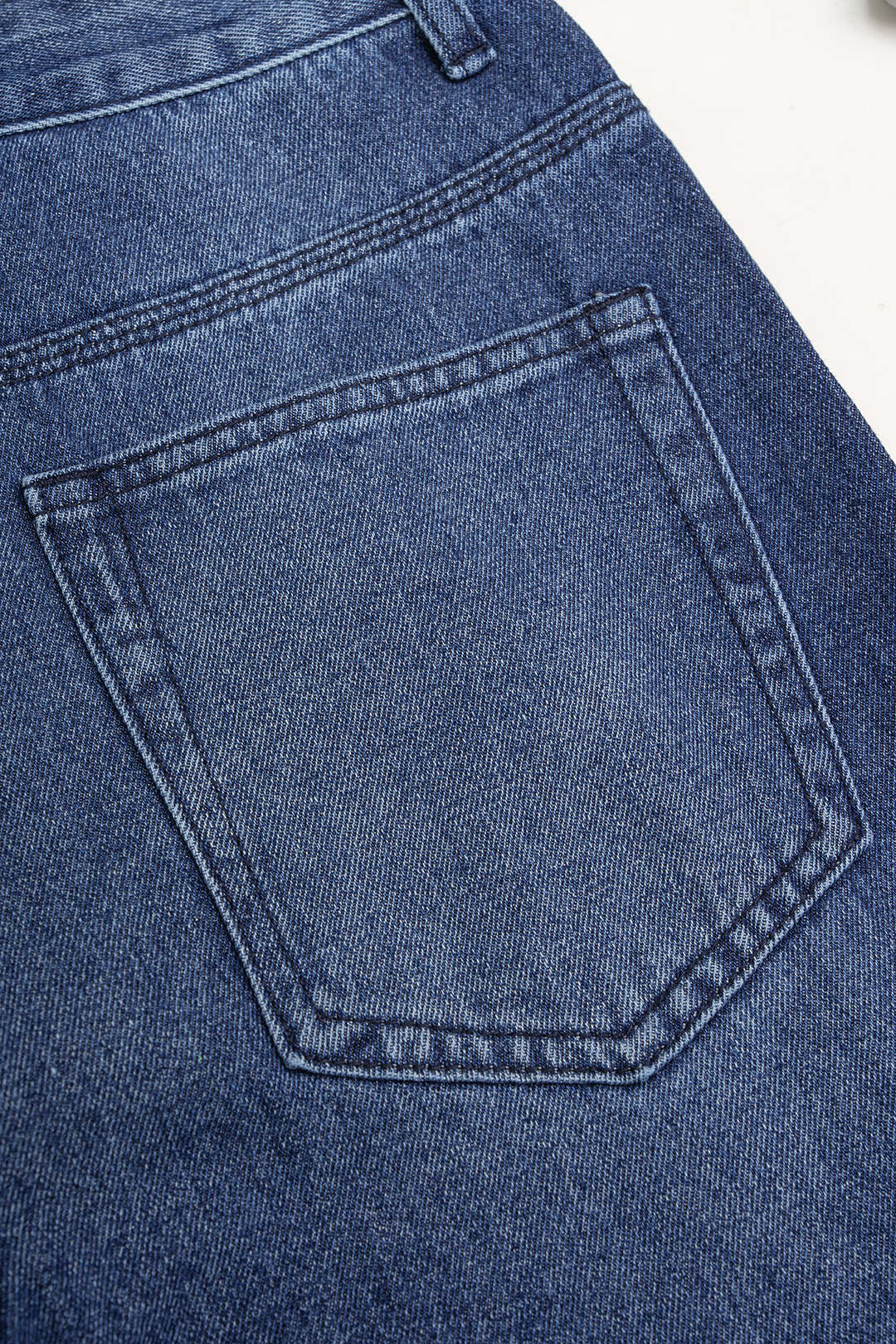 Jeans met knoopjes, hoge taille en split