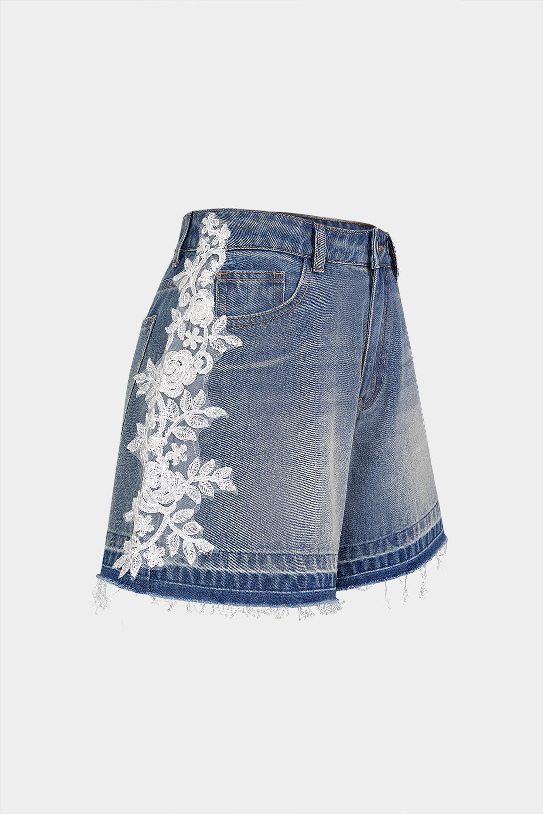 Denim short met kanten rand en borduursel