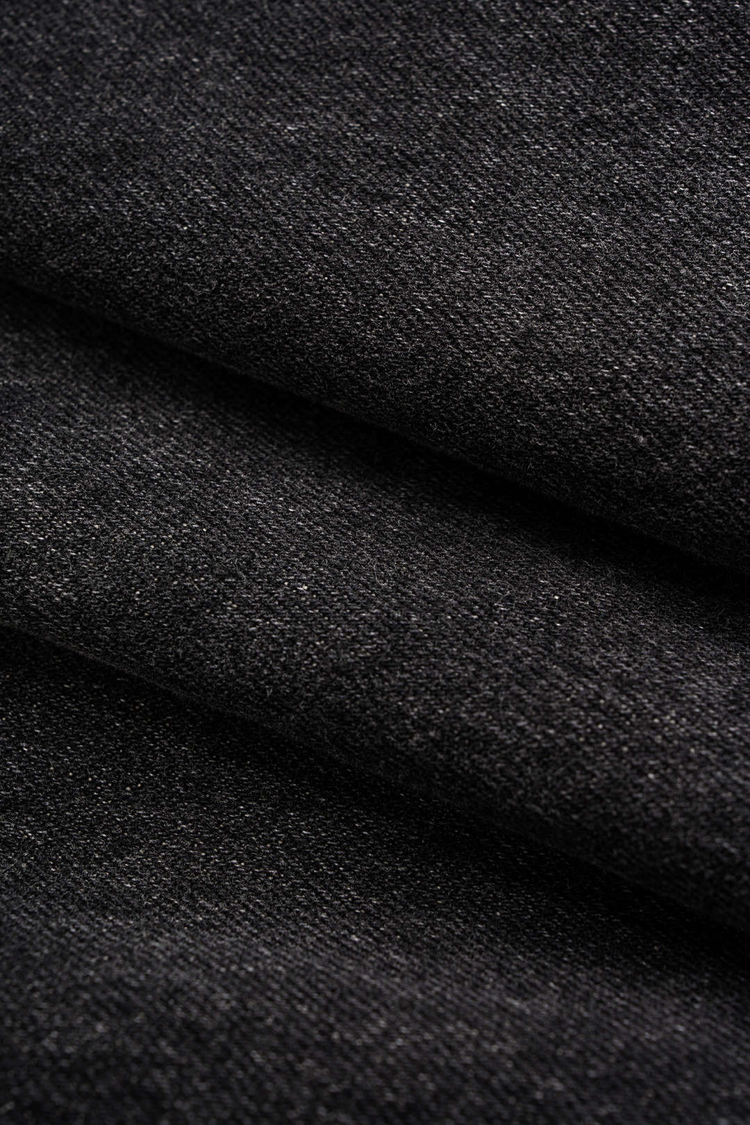 Denim asymmetrische rok met rafelrand en riem