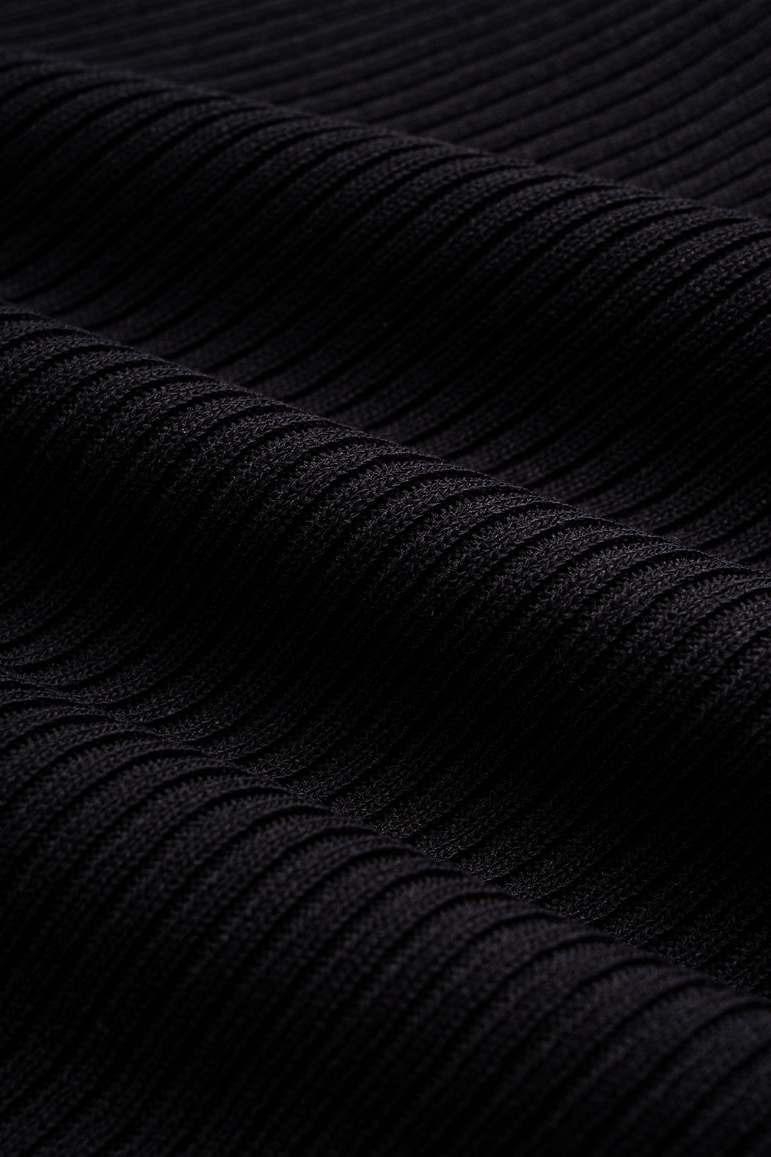 Gebreide metallic minijurk met vierkante hals en knoopjes