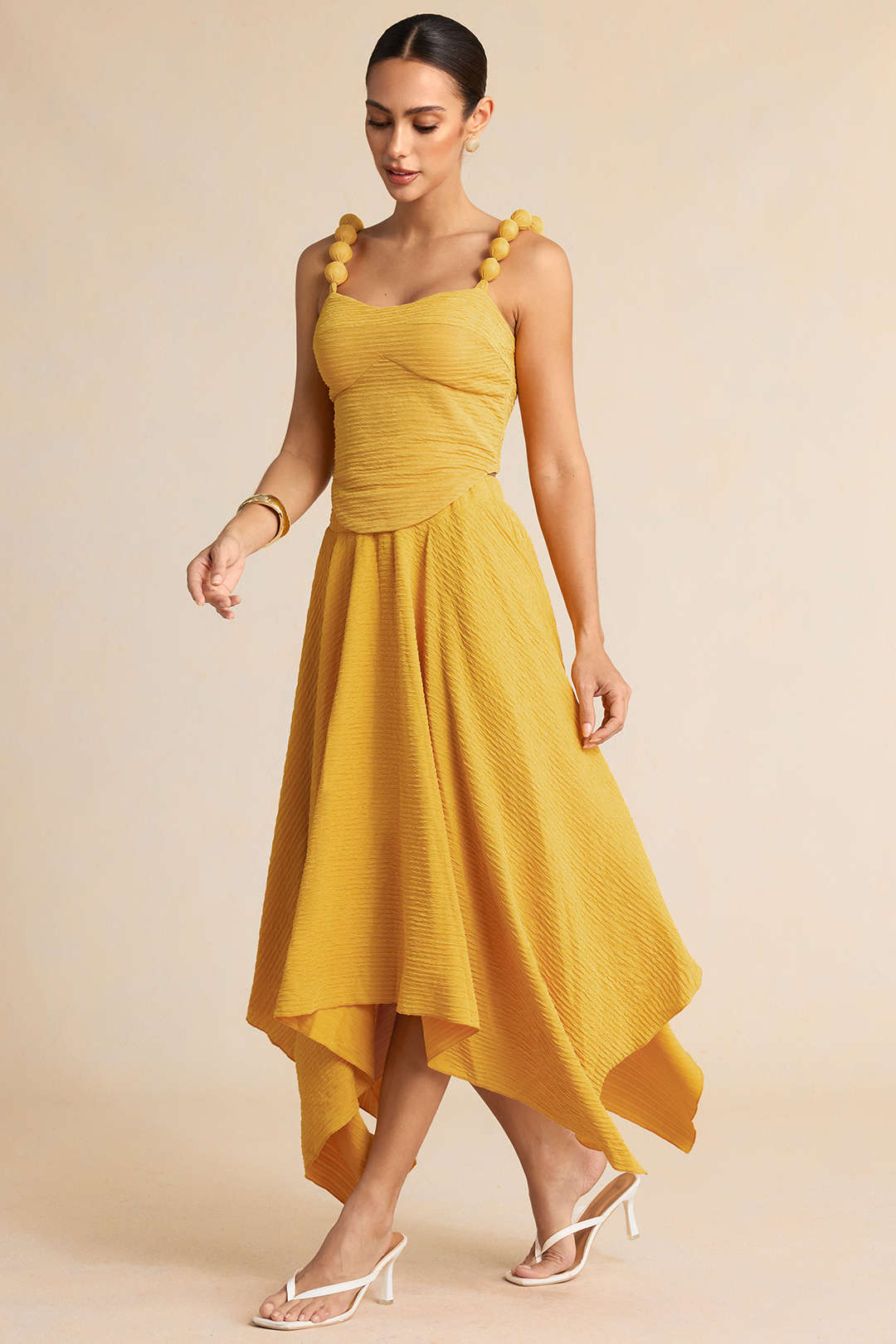 Gestructureerde asymmetrische rok met hoge taille