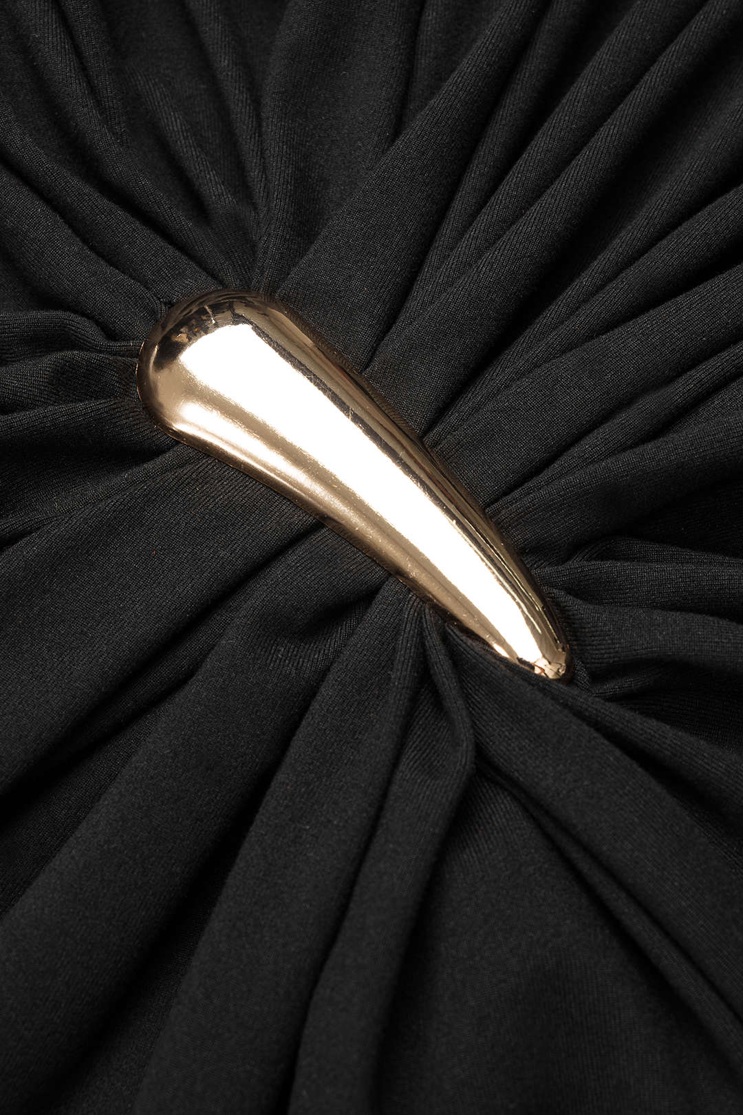 Metallic top met opstaande kraag, ruches en lange mouwen