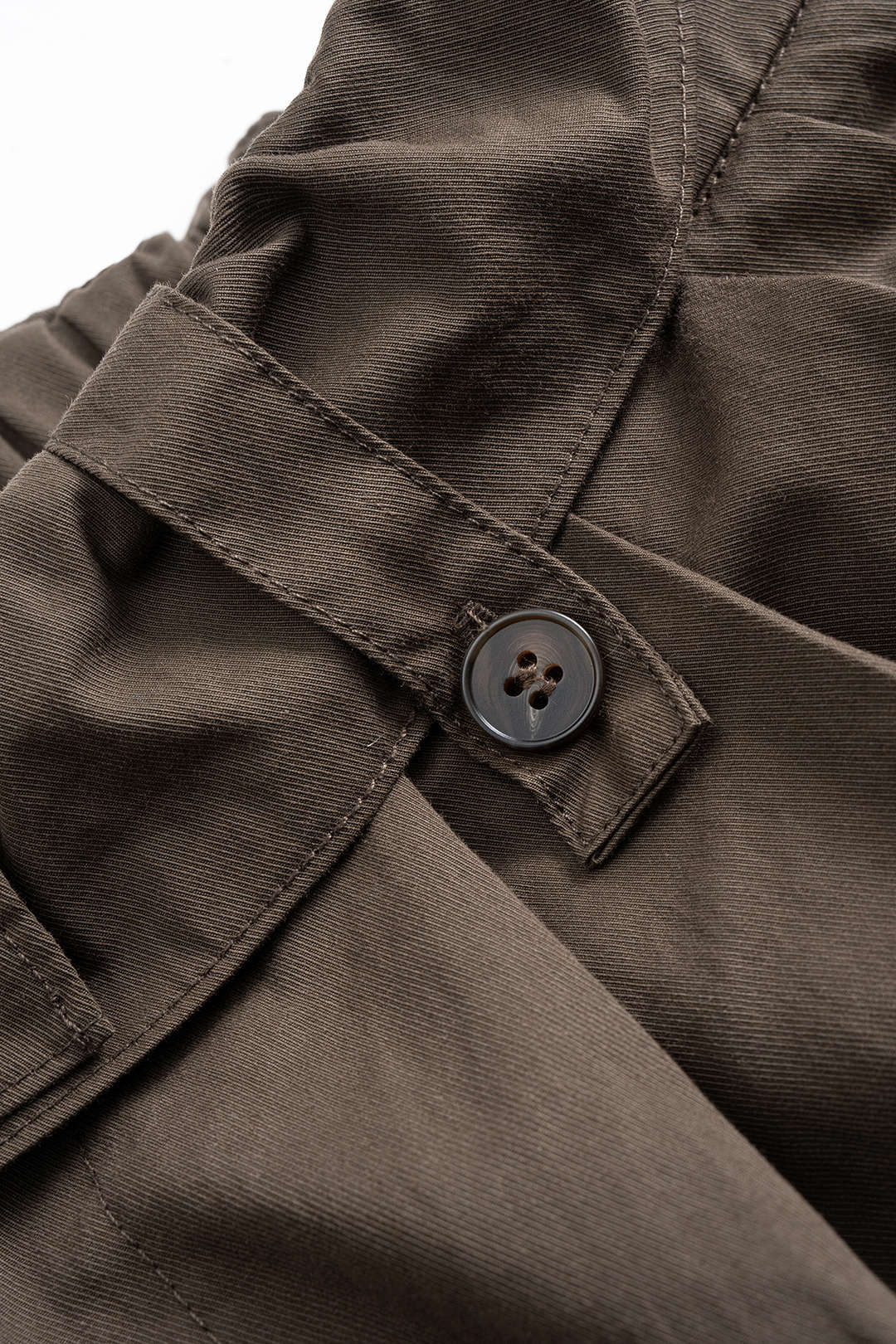 Pantalon met strik en wijde pijpen
