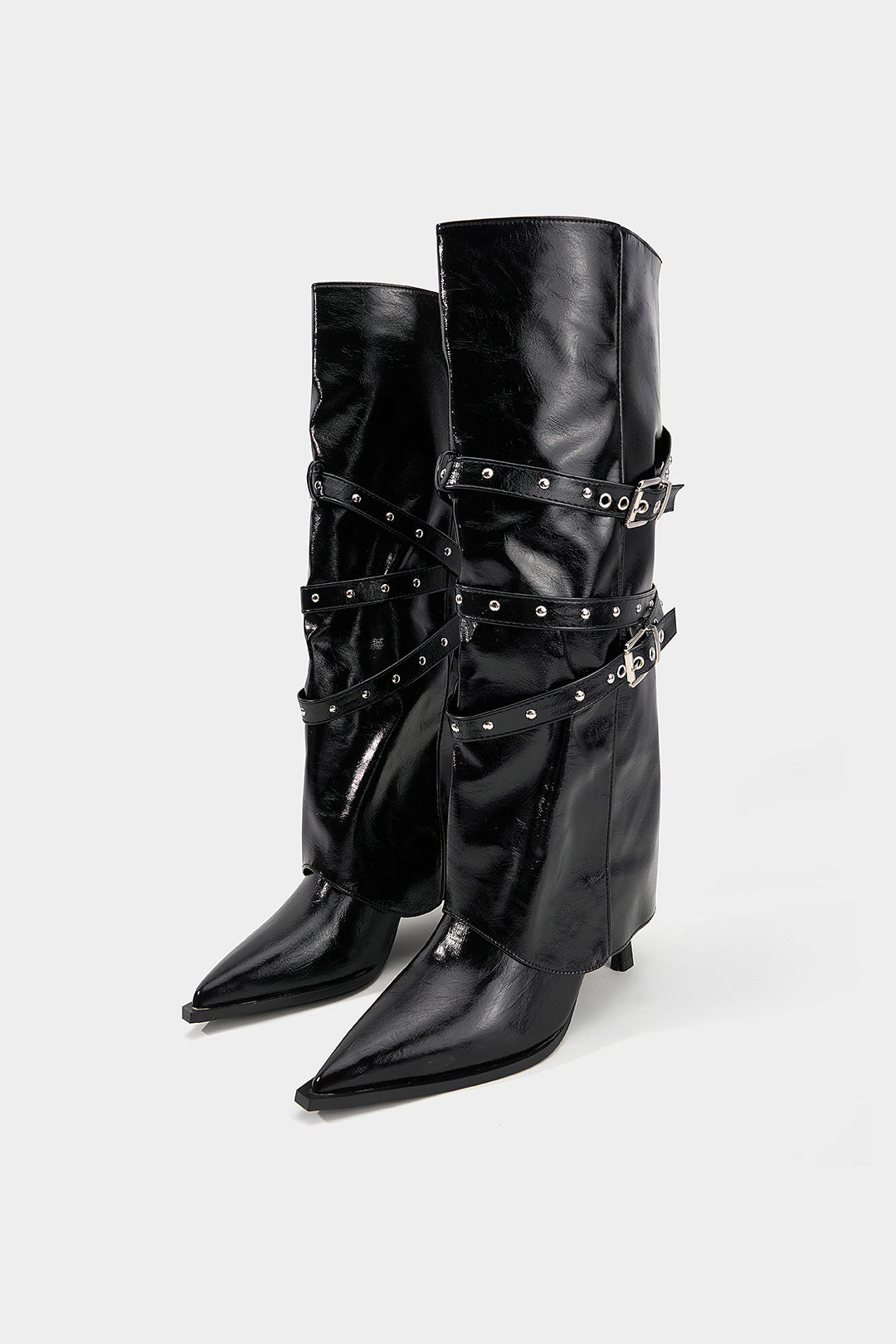 Kniehoge laarzen met spitse neus en studs