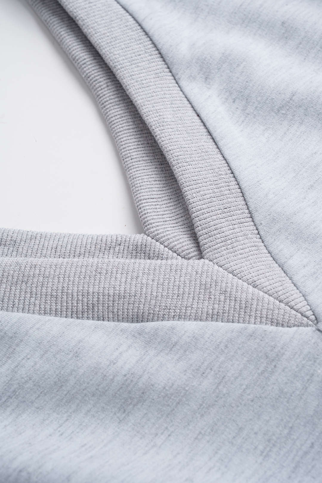 Becca - Jumpsuit met V-hals en lange mouwen