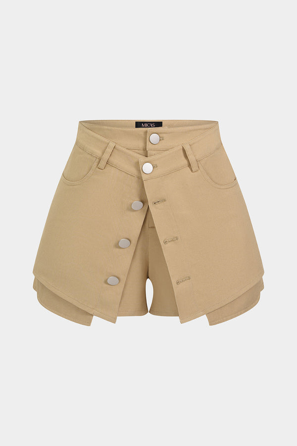 Short met knoopjes en zakken