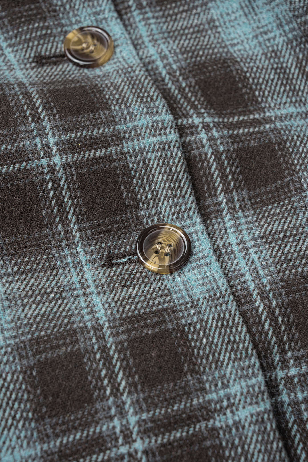 Karlijn - Geruite blouse met knoopjes en lange mouwen