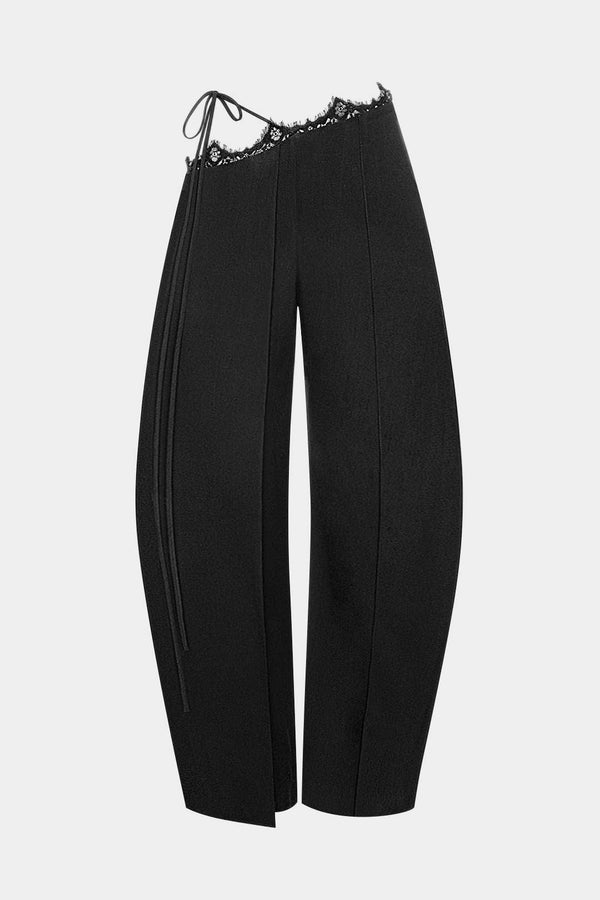 Asymmetrische broek met kanten rand en wijde pijpen