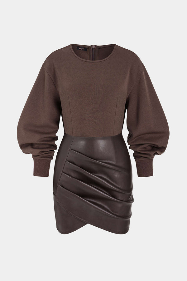 Asymmetrische leren-look minijurk met ronde hals