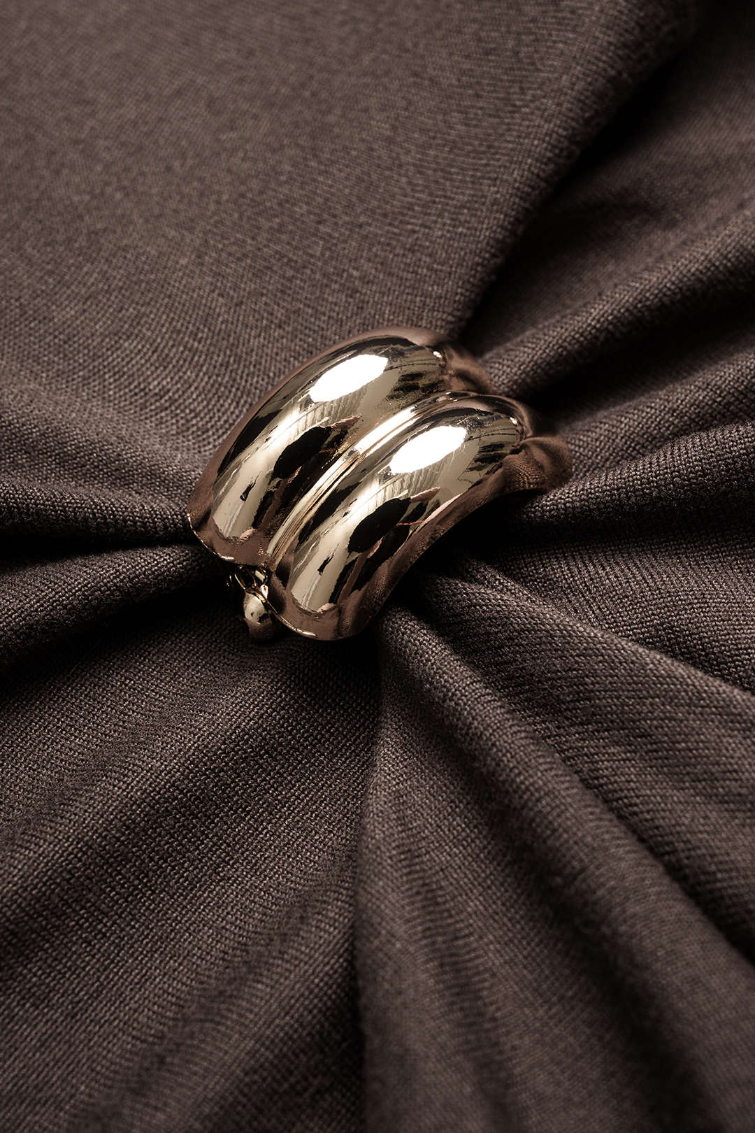Metallic maxijurk met ruches en lange mouwen