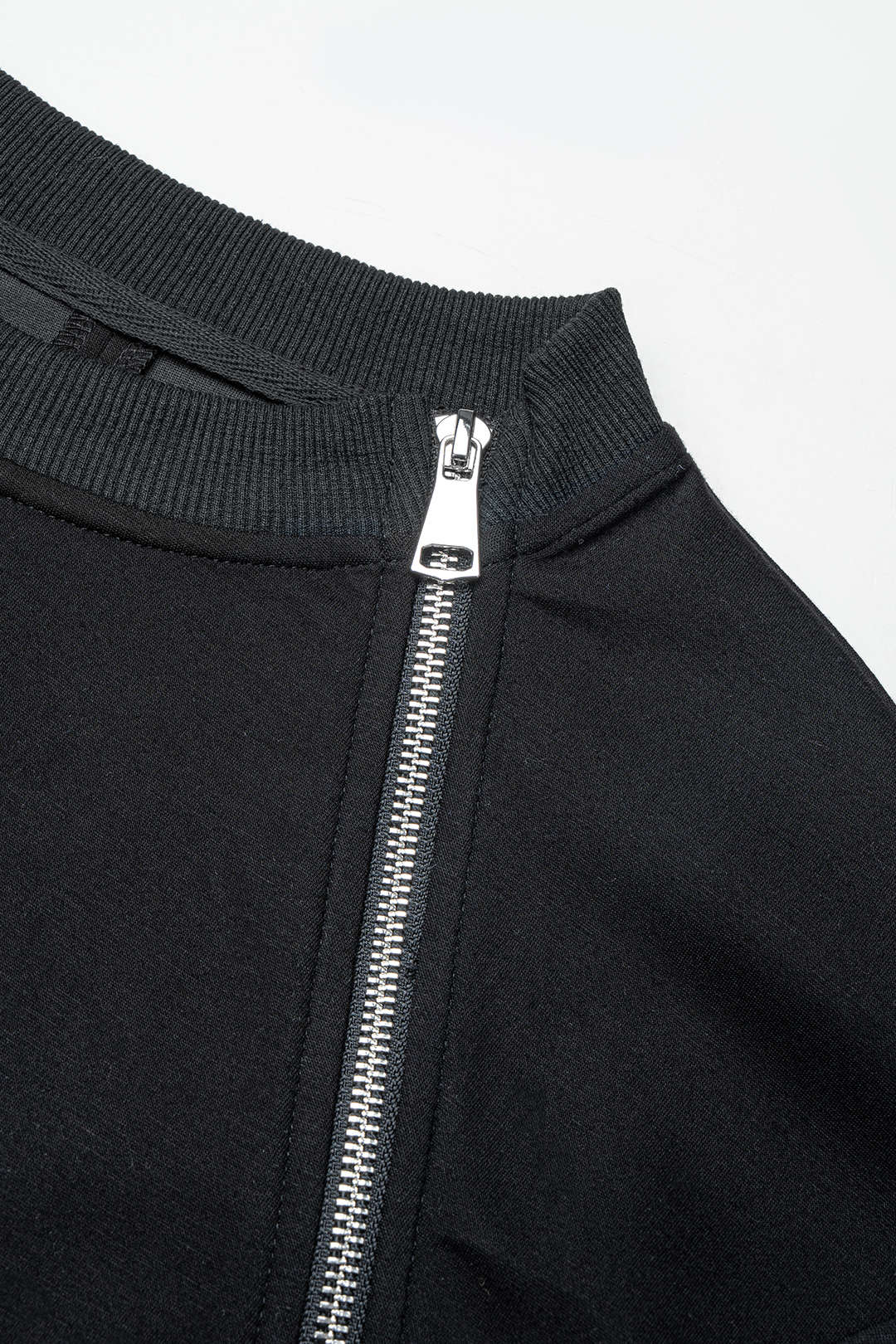 Sweater met ronde hals, rits en lange mouwen