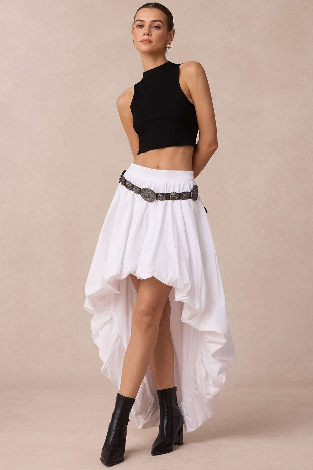 Rok met asymmetrische zoom en ruches