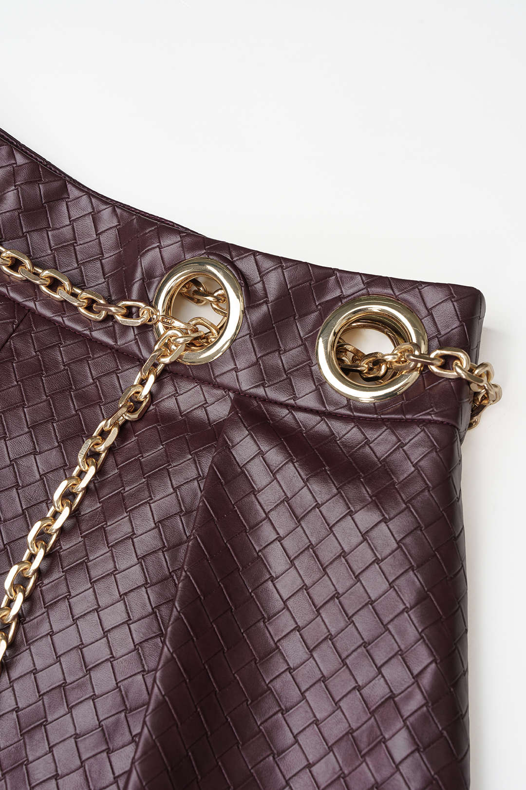 Leren-look metallic short met kettingdetail