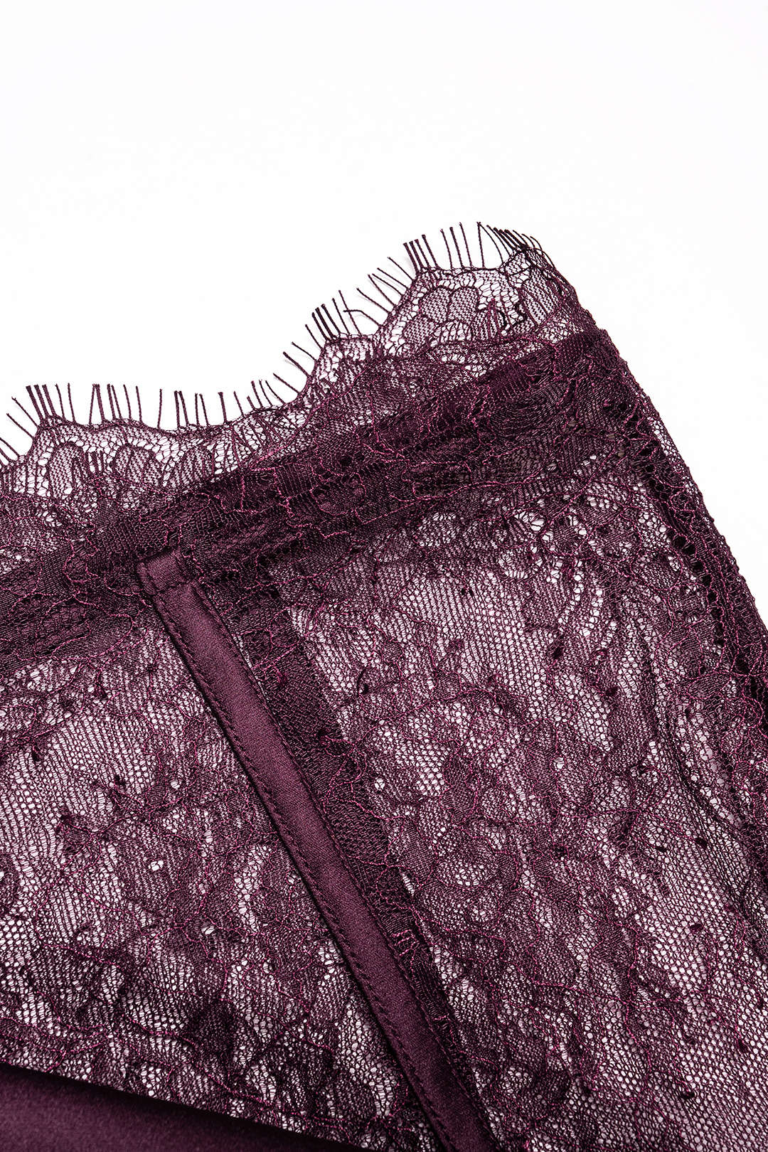 Patchwork satijnen rok met kant en ruches