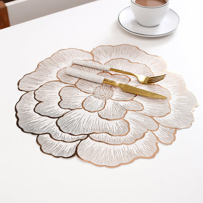 🎉Nieuwjaarscadeau 50% korting! 🌟Goudkleurige 3D-blad-placemat – Luxe tafeldecoratie, hittebestendig en waterdicht: perfect voor feestjes en dagelijks gebruik!