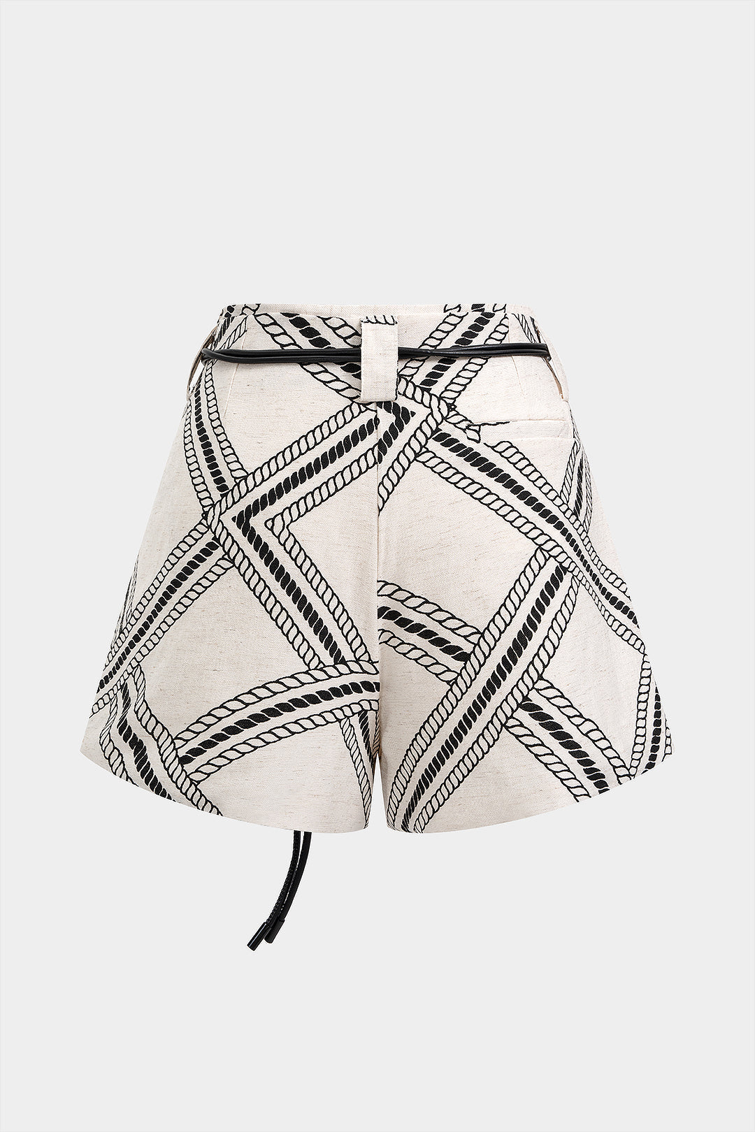 Geometrische short met kettingdetail, riem en wijde pijpen