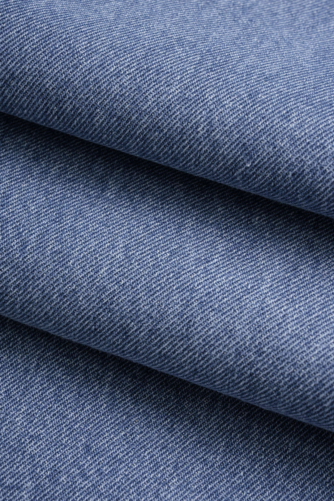 Jeans met rafelrand en wijde pijpen