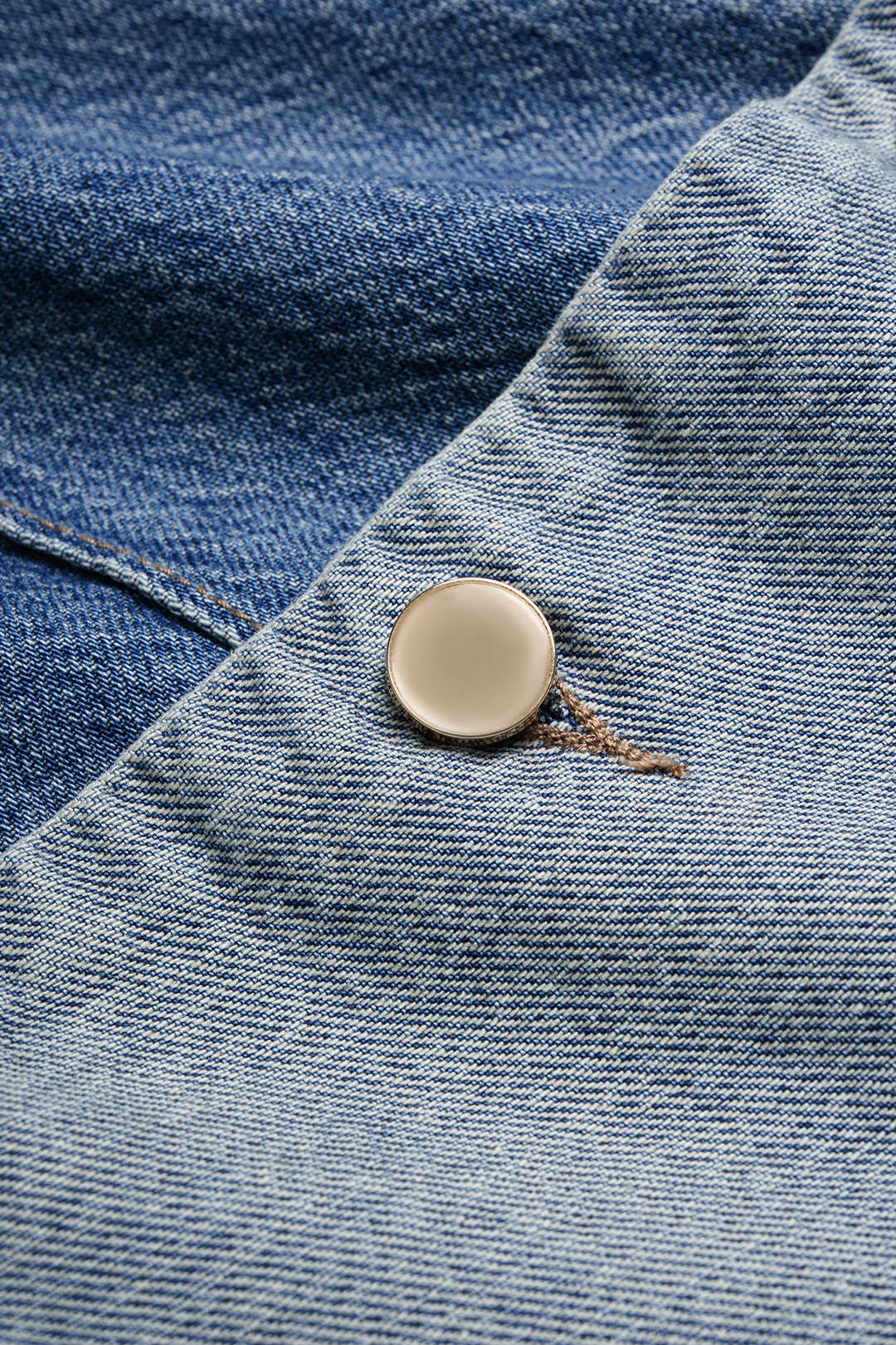 Lyla - Jeans met knoopjes en rechte pijp