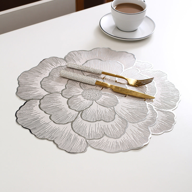 🎉Nieuwjaarscadeau 50% korting! 🌟Goudkleurige 3D-blad-placemat – Luxe tafeldecoratie, hittebestendig en waterdicht: perfect voor feestjes en dagelijks gebruik!