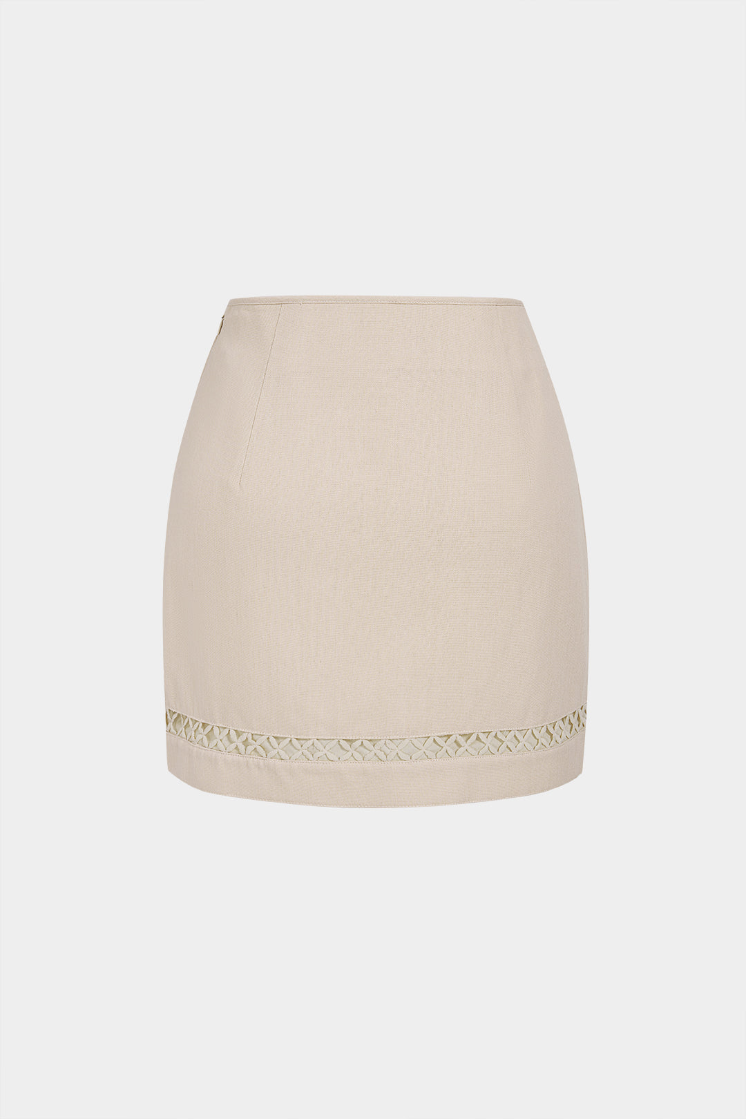 Asymmetrische minirok met kanten rand, uitsnijding en strik
